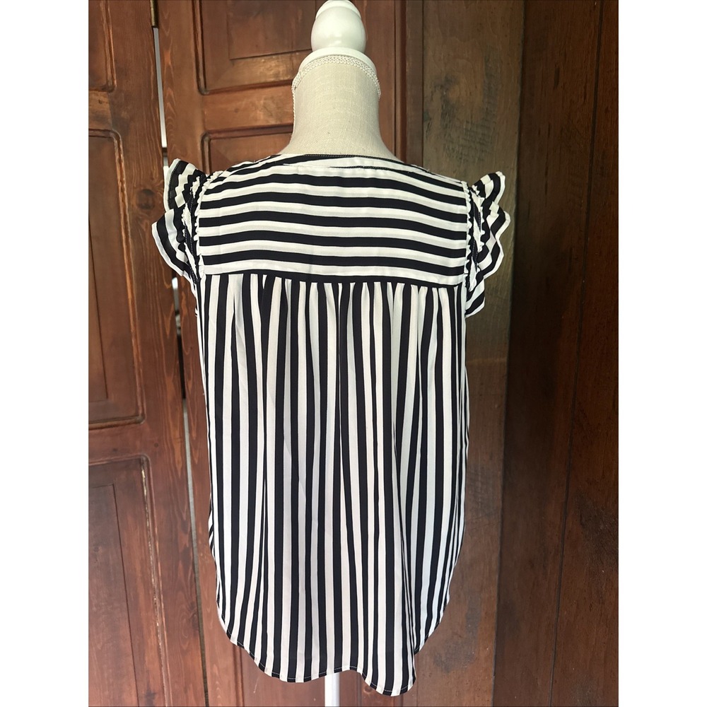 Womens Loft Blouse Ruffle Sleeve Business Casual Work Size XS Black White EUC - Picture 4 of 5